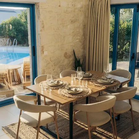 Kyanorama Villa, A Seaside Escape *