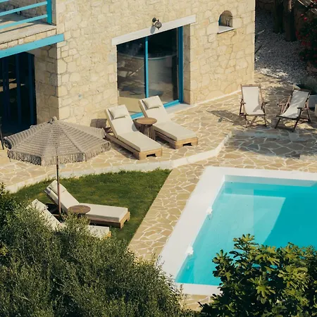 Kyanorama Villa, A Seaside Escape تراغاكي